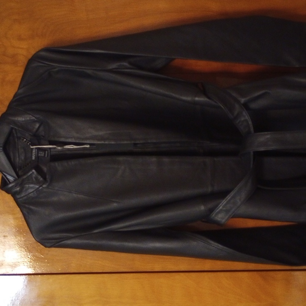 Leather jacket - Picture 5 of 7